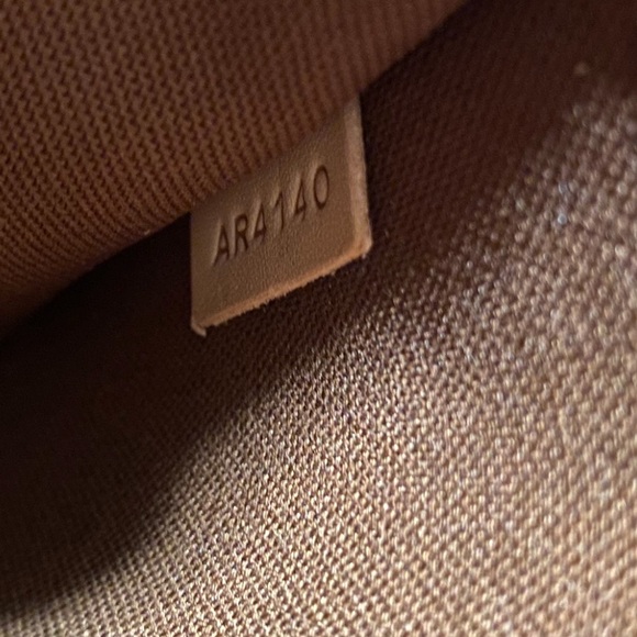 Louis Vuitton Tivoli PM Brown Monogram Women's Bag Like New 100% Authentic - Picture 9 of 12